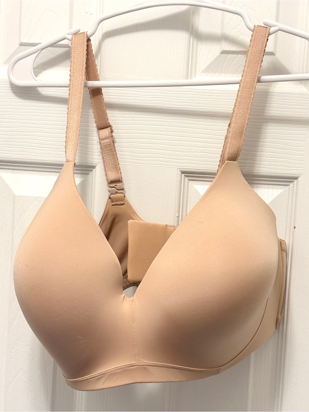 Bare Necessities Smooth T-Shirt Bra in Nude 40DD - never worn BRAND NEW